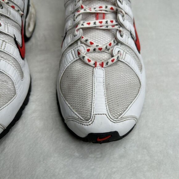 Nike Max Air Running Shoe White Red Hearts On Laces Women’s Size 10 - Picture 3 of 12